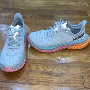 Hoka Clifton